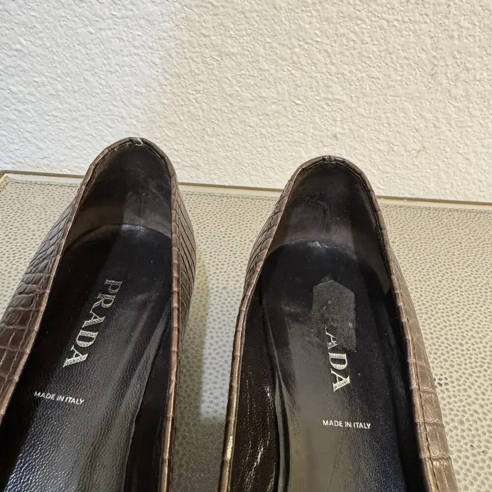 Prada 90s Y2K VTG Brown Croc Pattern Buckle Kitten Heels Pumps Shoes 37.5 7.5
